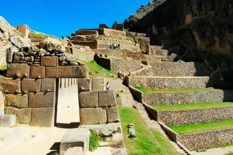 difference between sacred valley and machu picchu