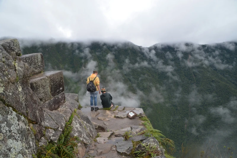 difference between sacred valley and machu picchu 